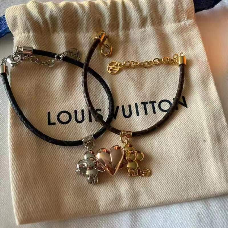 18K Louis Vuitton Vivienne Amour Bracelet