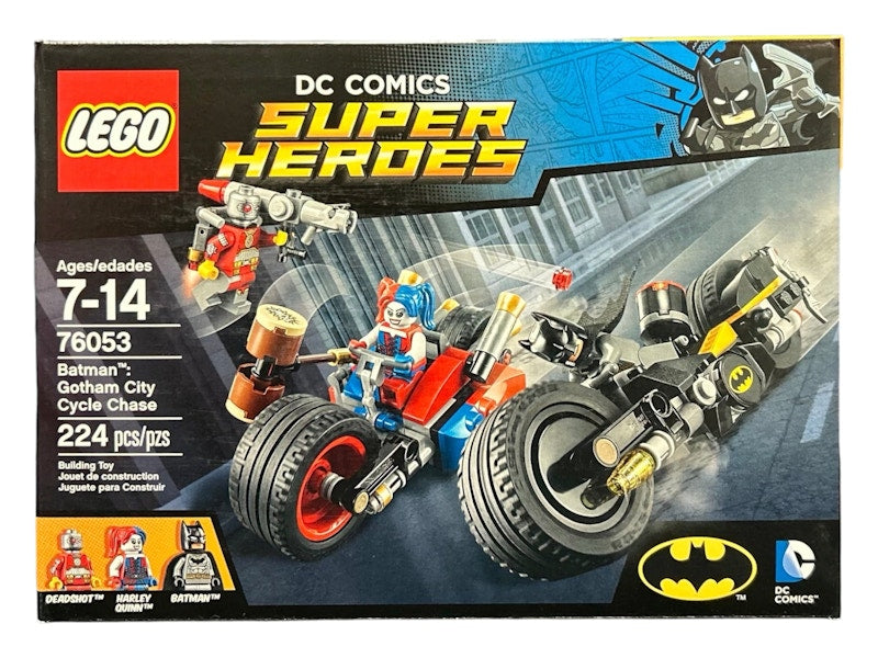 LEGO DC Super Heroes Gotham City Cycle Chase Set 76053