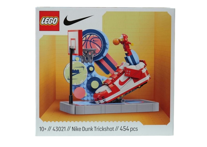 LEGO Nike Dunk Trickshot Set 43021