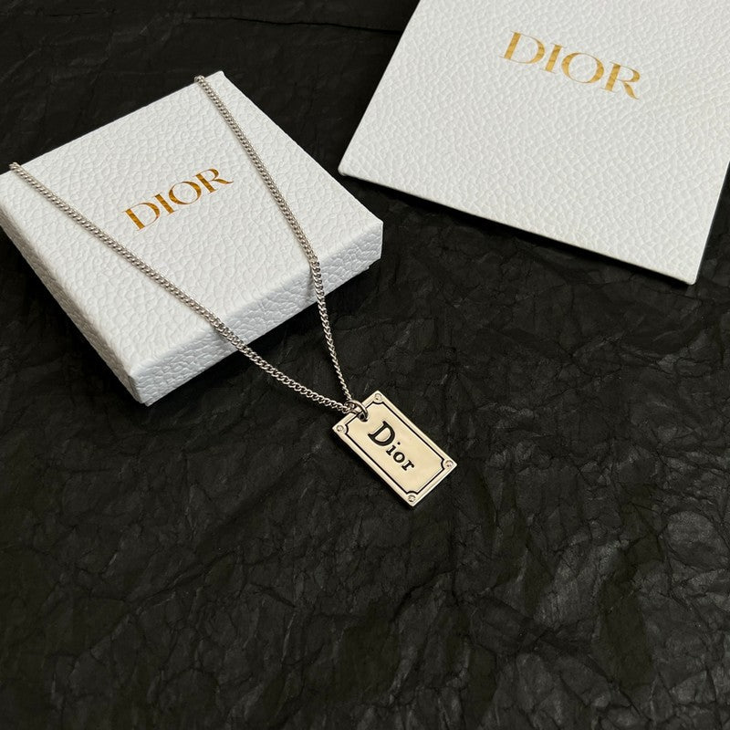 18K Dior Oblique Plate Pendant Necklace