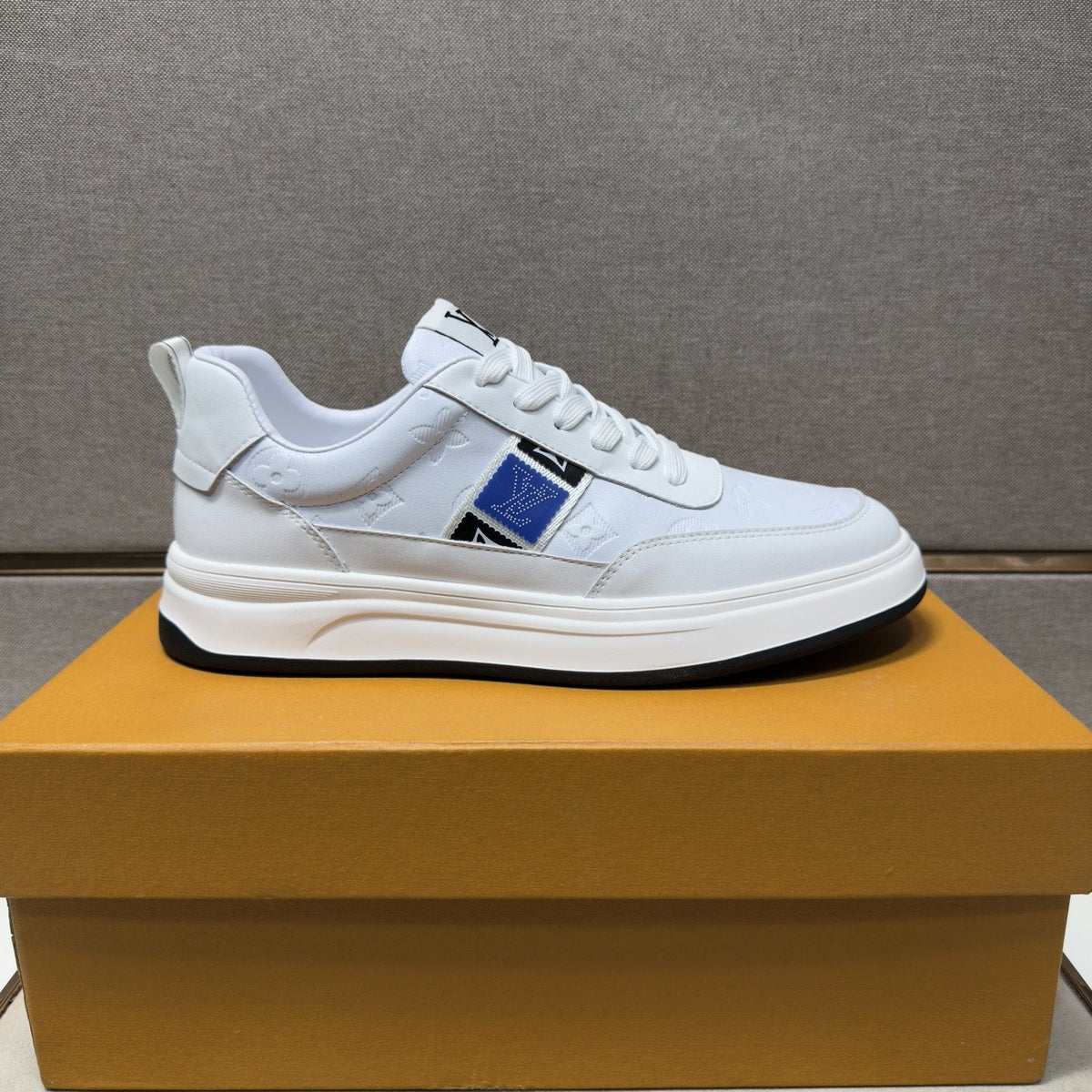 Louis Vuitton Blue-Accent Low-Top Sneakers — hero