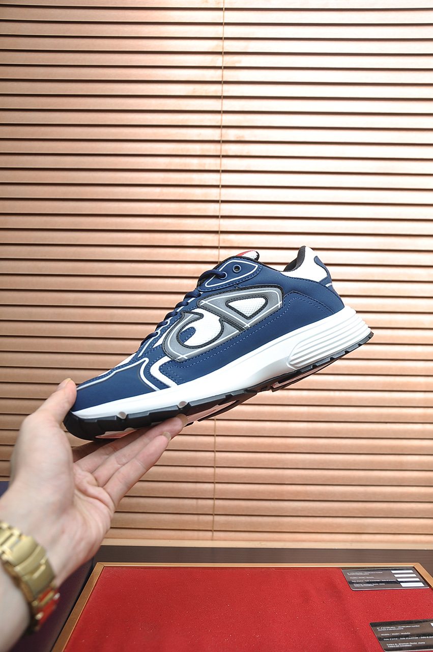 Dior Men's Paneled Low-Top Sneakers — model