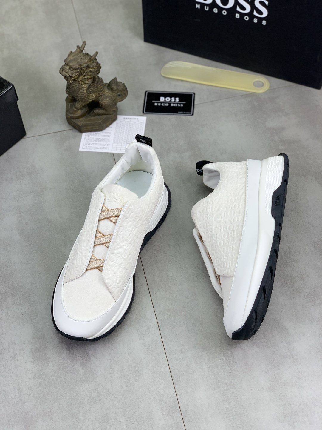BOSS Textured Low-Top Lace-Up Sneakers — front